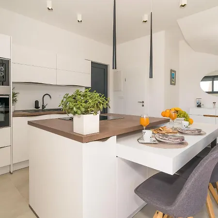Meri 2 By Interhome